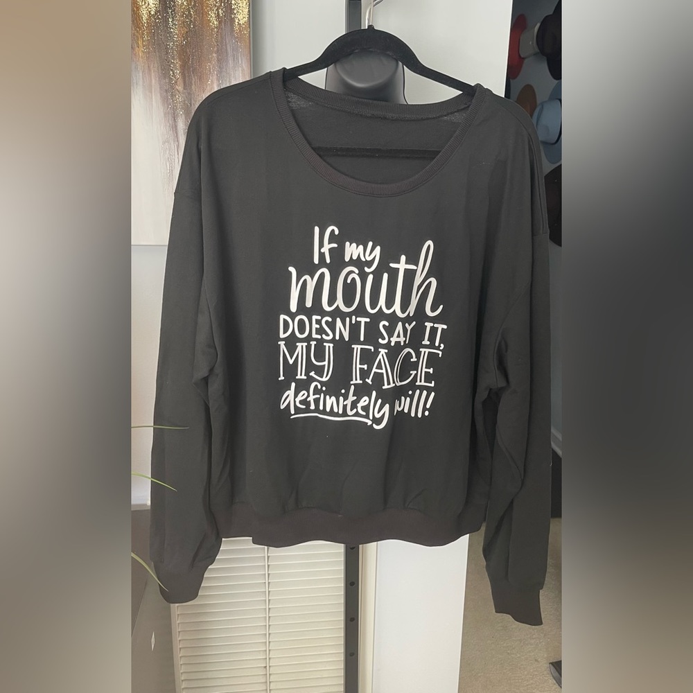 Sweatshirt